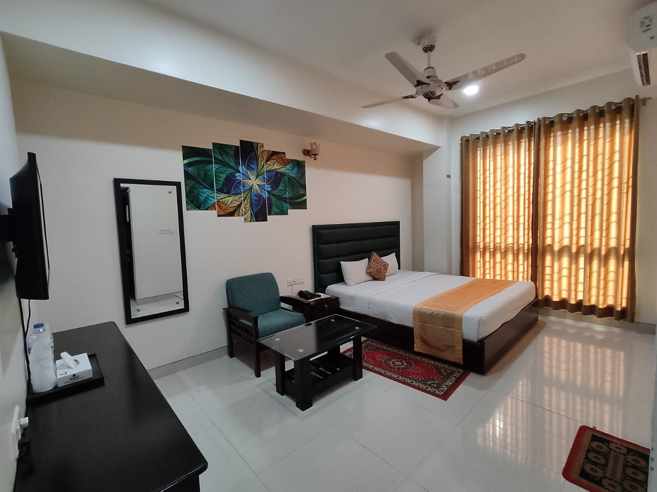 Executive Couple Room